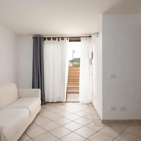 Amazing & Comfy - With Private Parking * Olbia